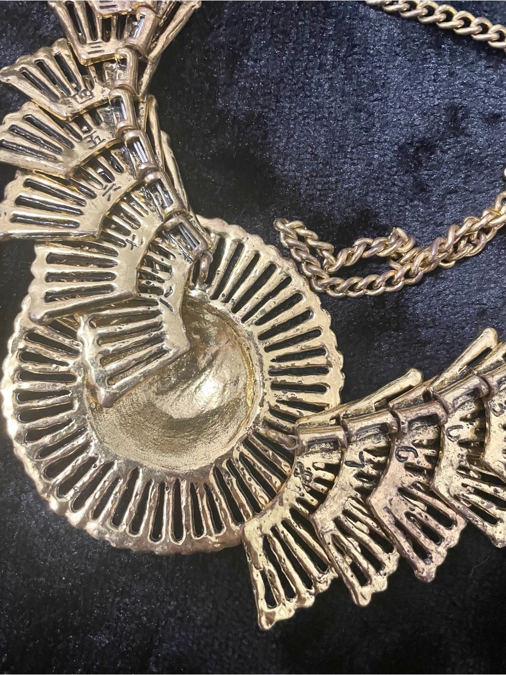 Gold Statement Bib Necklace - Gold Women Jewelry - Picture 4 of 4